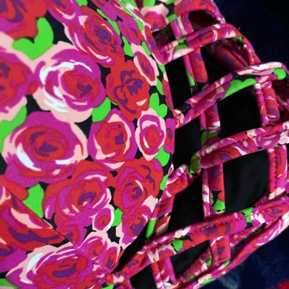 RARE Betsey Johnson Strapless Floral Bikini Top - Picture 2 of 7